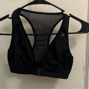 Lululemon front clasp sports bra